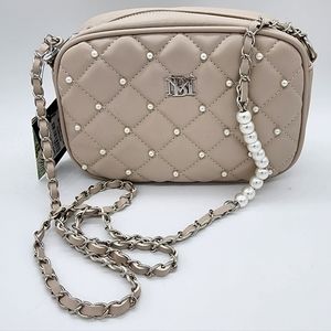Badgley Mischka Diamond Quilted with Pearl's. NWT.